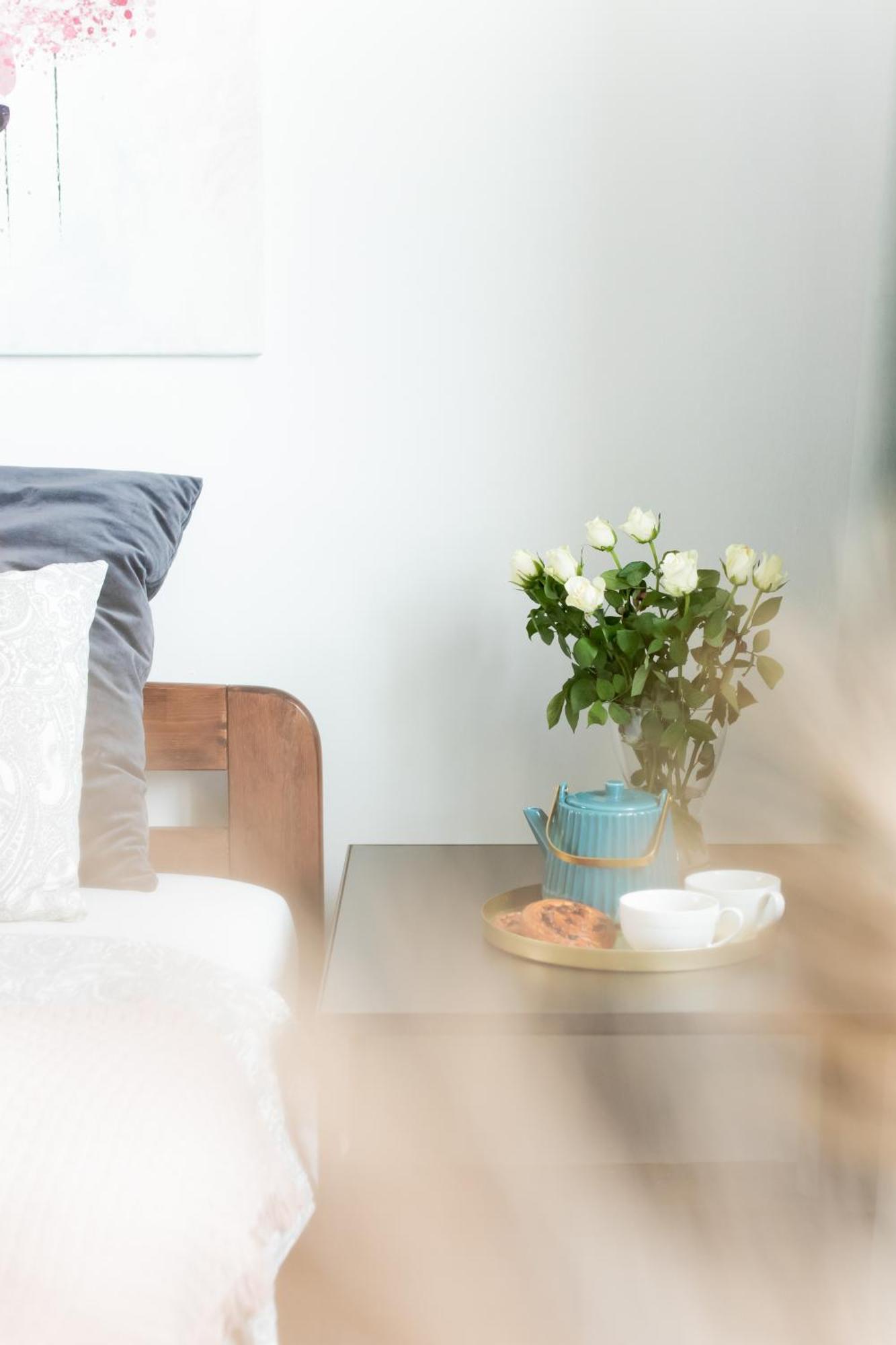 Piotrapartments - Daleka Cozy Train&Airport Apartment Варшава Экстерьер фото